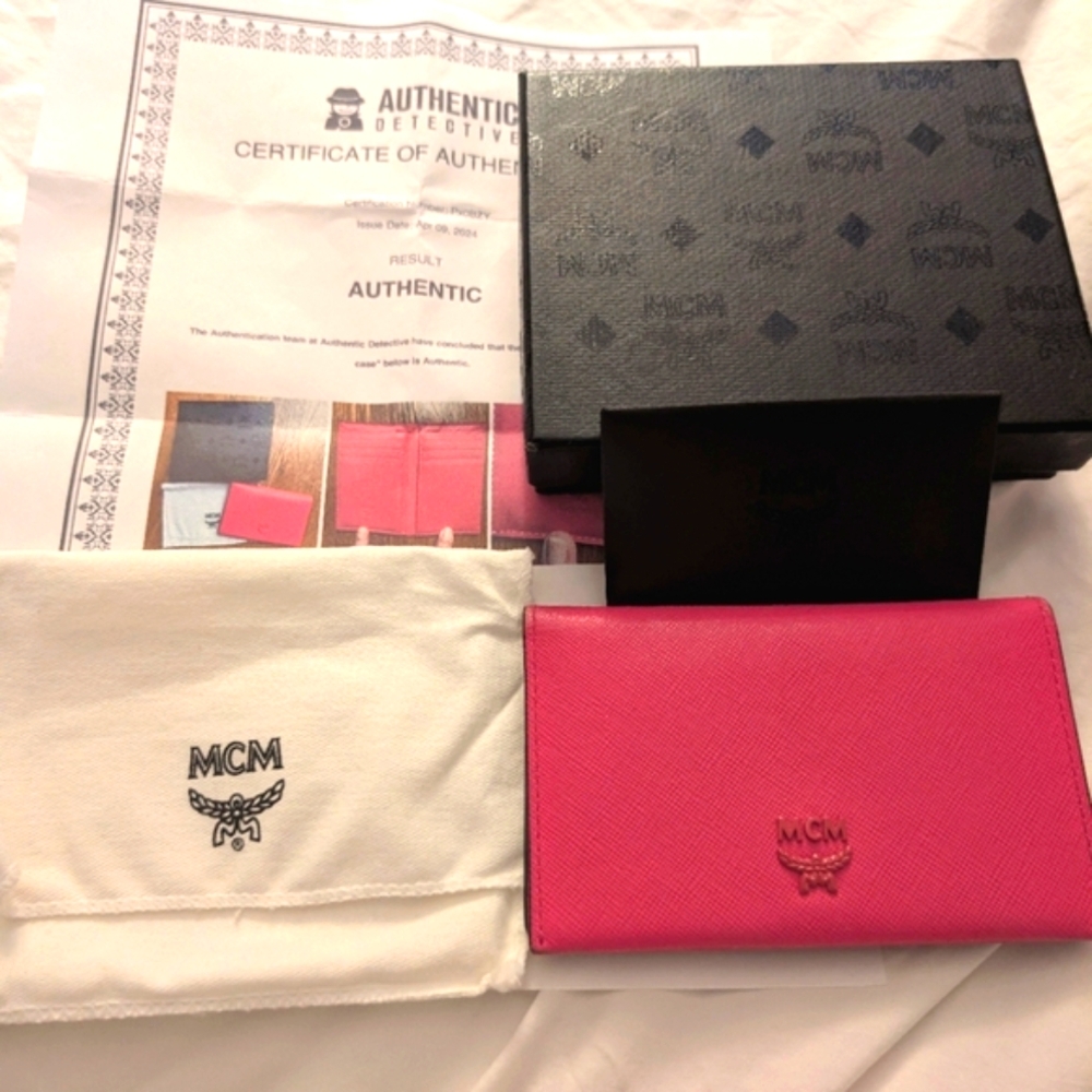 EUC Pink MCM bifold leather card holder with COA